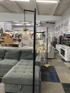 Floor lamp with 3 fixtures