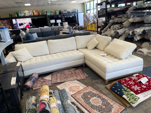 White/offwhite sectional